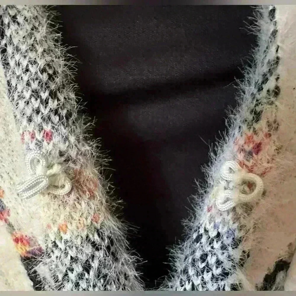 Kamana Boho Aztec Sweater (K14) - Picture 6 of 8